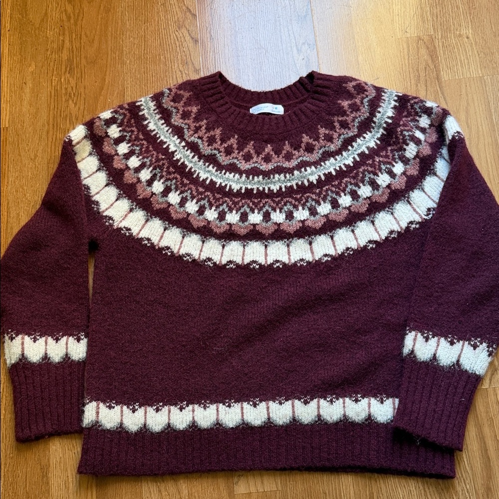 Elegant Burgundy and White Knit Sweater